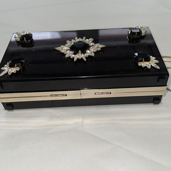 nOir LARGE STONE CHRYSLER CLUTCH - Picture 6 of 7